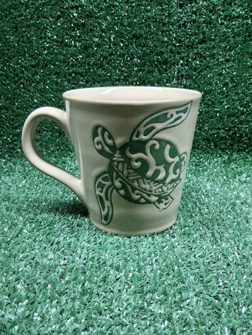 Sea Turtle Mug Tan & Green Etched